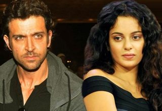 Kangana Ranaut and Hrithik Roshan at a press conference