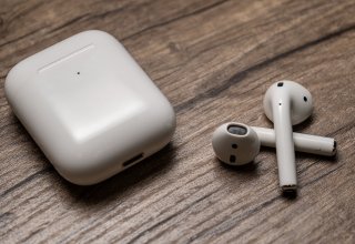 Apple AirPods