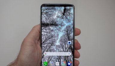 LG V30