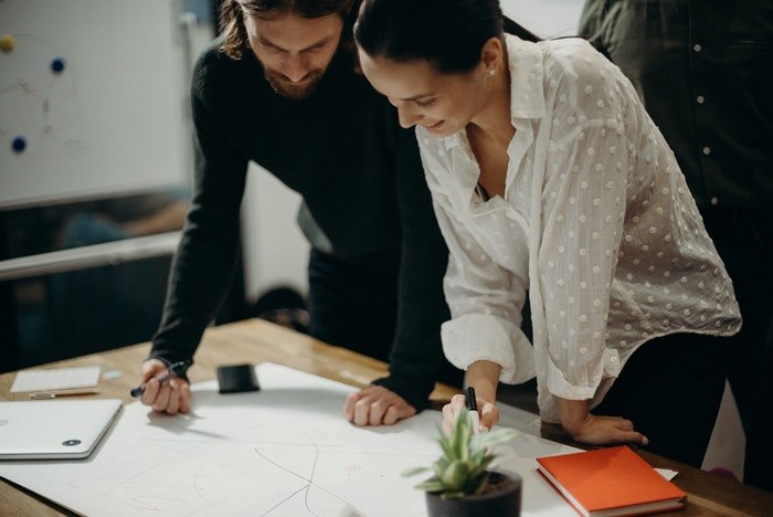 What are the unique advantages of co-working